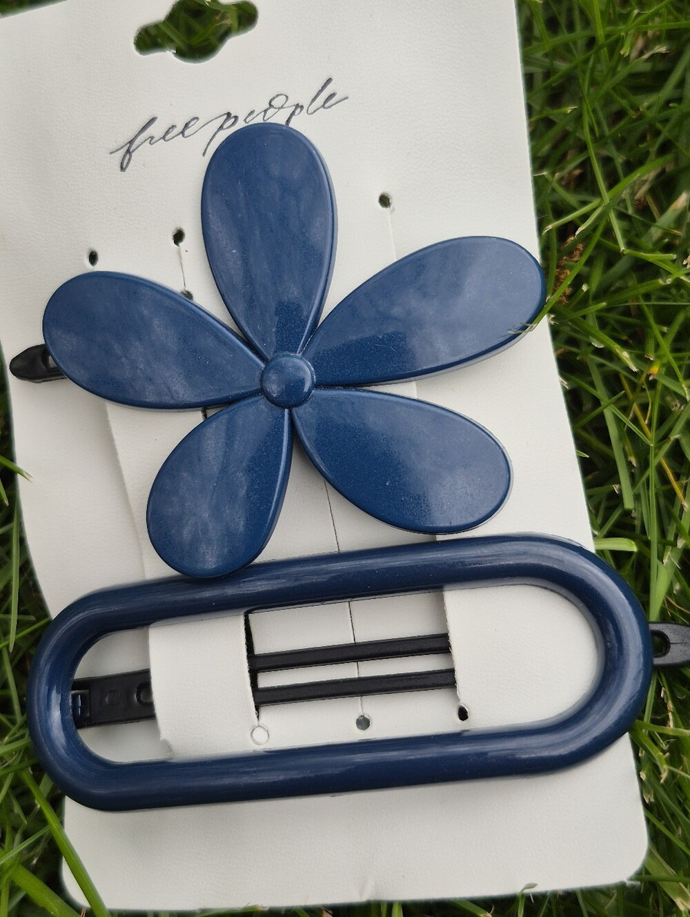 Anthropologie-Navy Blue Flower & Oval Hair Clips - Set of 2